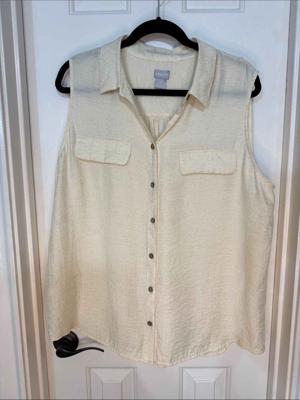 Chico's Cream Linen Blend Sleeveless Button Blouse
